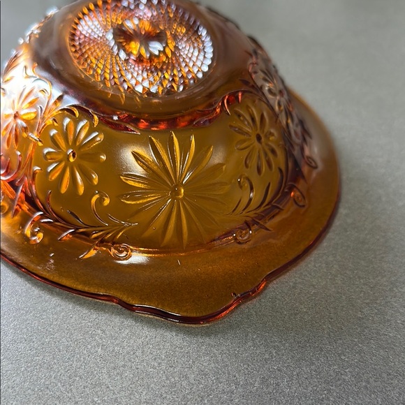 Amber Glass Serving Bowl - Picture 3 of 13